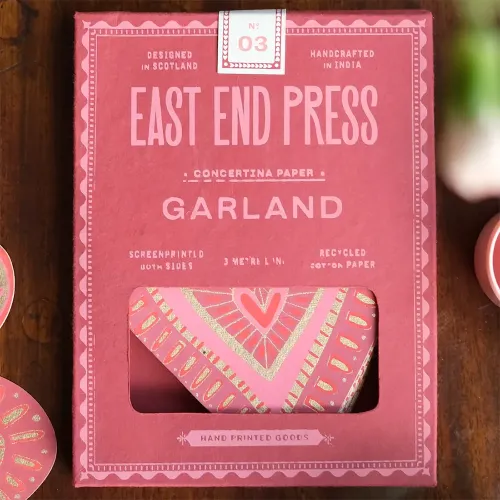 East End Press Concertina Garland Hearts